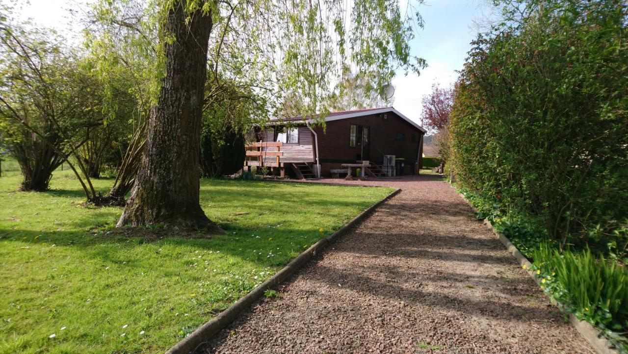 Chalet De Vacances Guisy Exterior foto